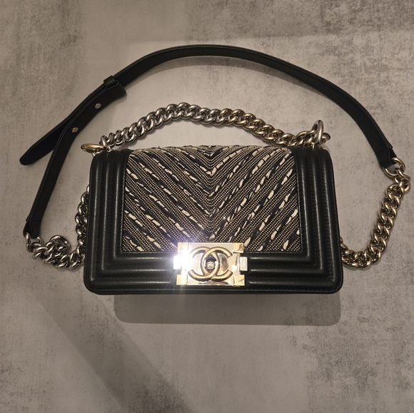 I'm LIVE!!! Come join me!! Share Show! GIVEAWAYS!! - Picture 5 of 16